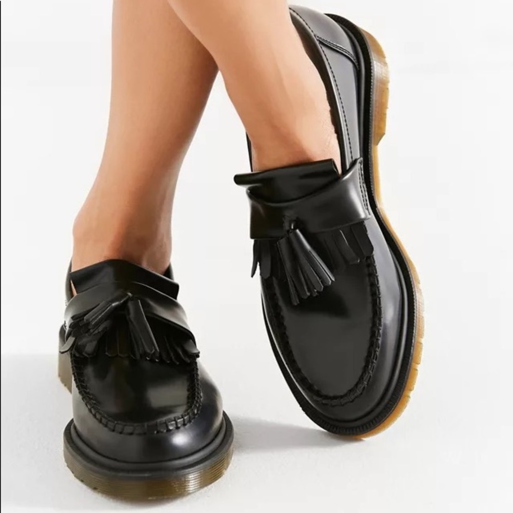 BNWOT Dr. Martens Adrian Loafer